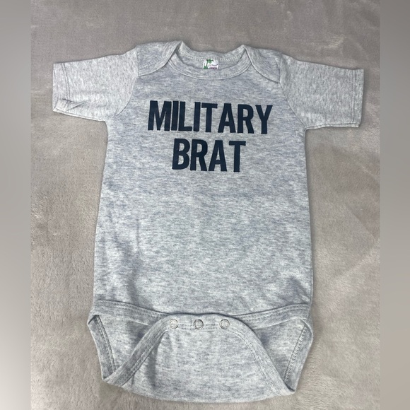 Military Brat Onesie 6-12 months - Picture 1 of 4